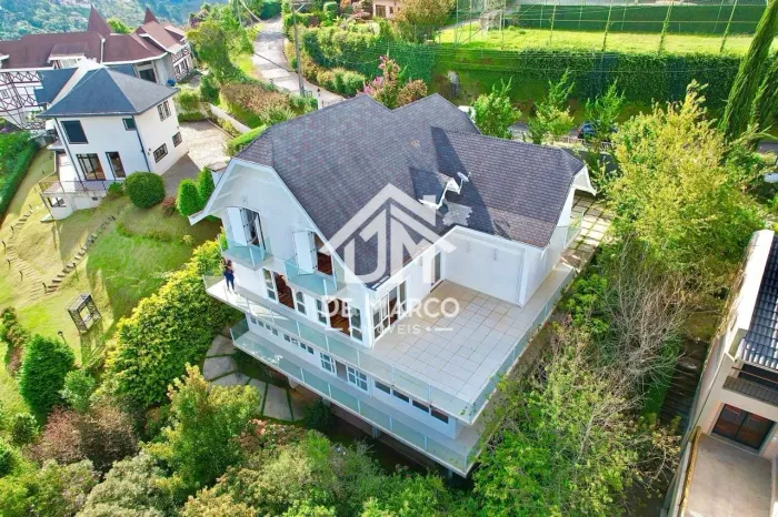 Casa com 5 dormitórios à venda, 320 m² por R$ 3.300.000,00 - Descansópolis - Campos do Jor