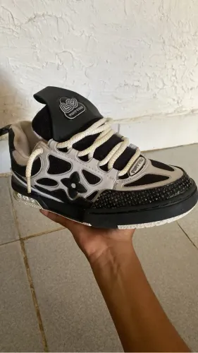 Venda-se sapato da LOUIS VITON