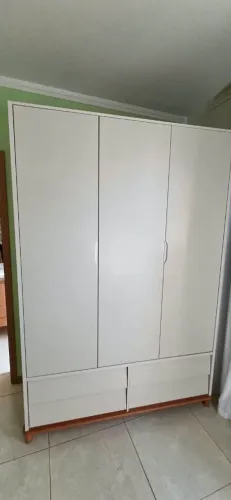 Guarda roupa infantil (Marca Allegrini)