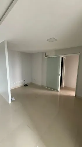 Escritório para aluguel possui 32 metros quadrados em Ponta D'Areia - São Luís - MA