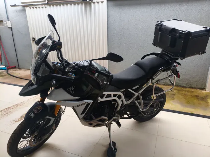 Vendo moto.   