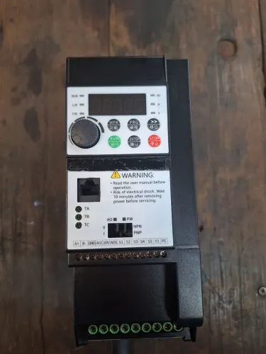 INVERSOR 10CV 380V