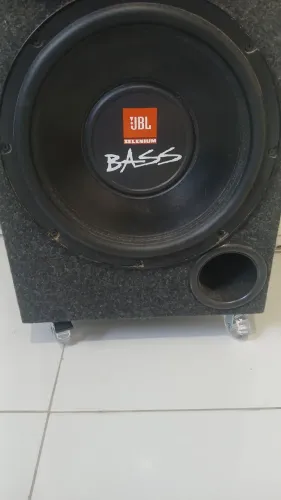 Vendo subwoofer 12 polegadas da JBL (SEMINOVO)