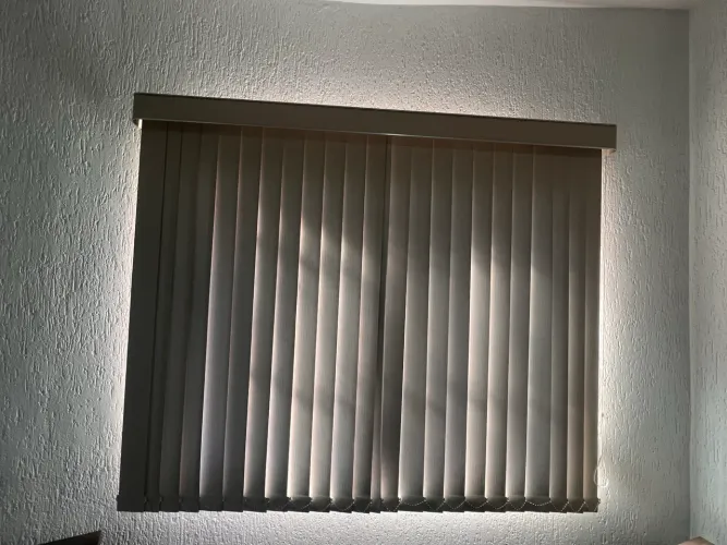 Par de Cortinas Persiana Vertical com Bandô - 1,40 x 1,75m