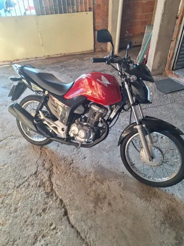 Ta barato!!!Excelente moto perfeita SÓ HOJE