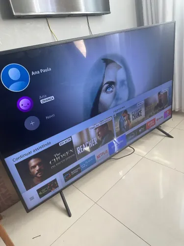 TV smart 75 polegadas 4K Samsung.