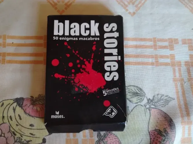 Black Stories - 50 Enigmas Macabros Jogo de Cartas da Galápagos
