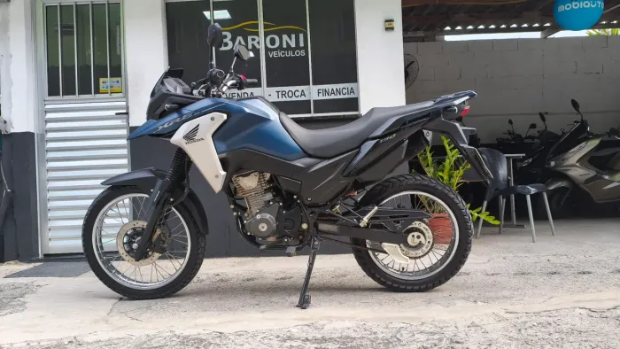 XRE 190 2025 apenas 3.300 km rodados