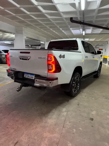 Toyota Hilux CD SRX 4X4 2.8 TDI 16V Diesel Aut. 2021