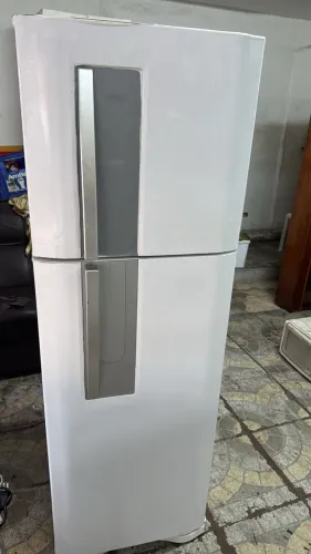 GELADEIRA ELECTROLUX FROST FREE ENVELOPADA