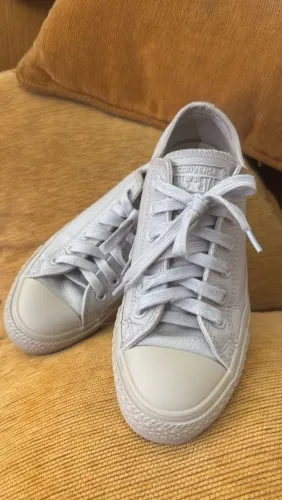 Tennis Converse Chuck Taylor All Star todo em couro cinza