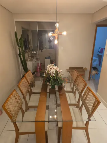 Mesa de jantar retangular