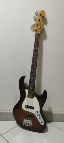 Baixo Giannini 4 cordas 