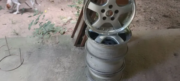 JG rodas liga leve aro 15 / 5 furos seminovas 5x112