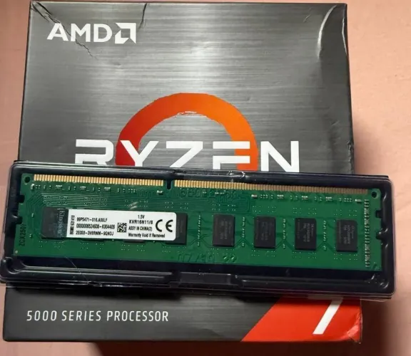 Vende-se  2 memórias RAM ddr3 8gb total 16gb