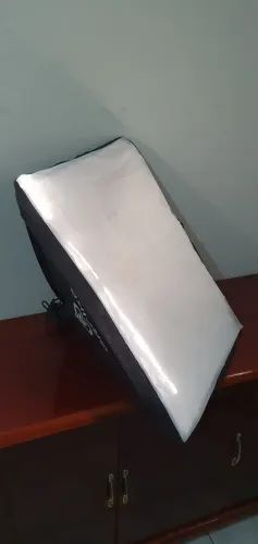 Pra sair logo! Kit de iluminação pouco usado