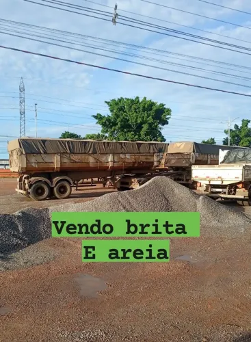 Vendo brita e areia