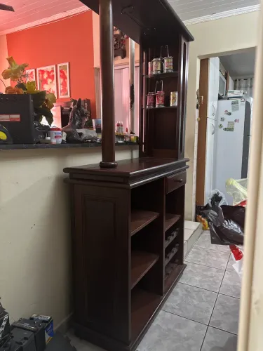 Barzinho em mogno antigo