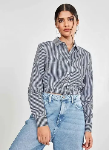 camisa cropped listrada com elástico - YouCom