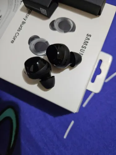 Galaxy Buds Core (Apenas os Fones + Acessórios Originais Novos)