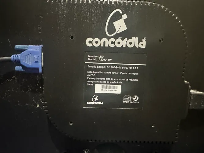Monitor de 20 polegadas sanssung com teclado