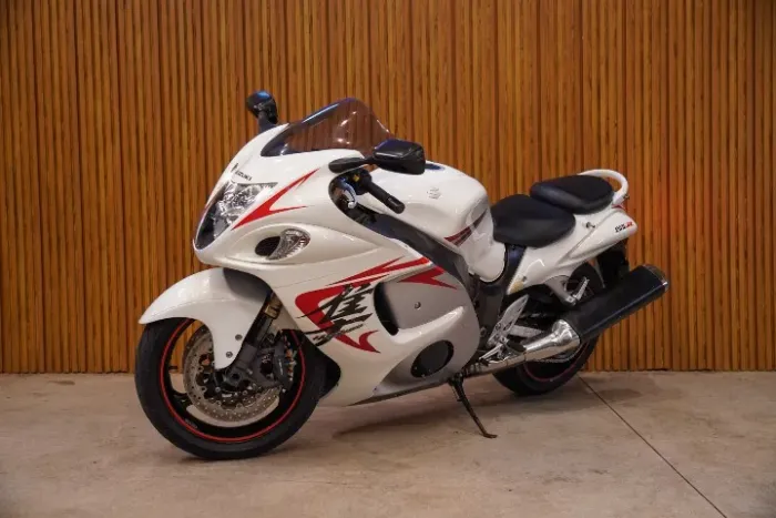 Suzuki Hayabusa GSX R1300 Branca 2010 com 32.800km