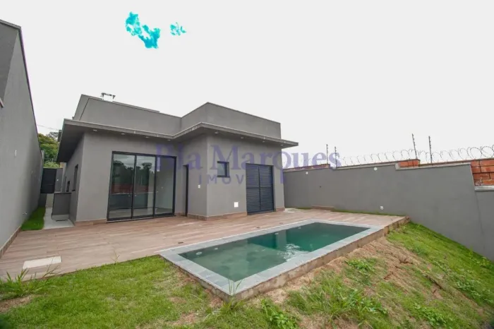 CASA EM CONDOMINIO COM 3 SUÍTES PARA ALUGAR OU VENDA BONFIM PAULISTA 153M²