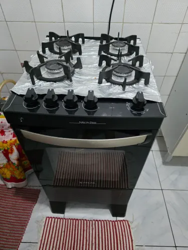 Fogão Atlas 4 bocas automático. 