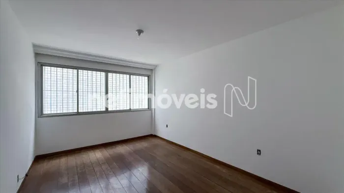 OPORTUNIDADE!Excelente apartamento de 180m²; na Savassi