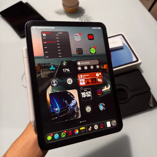 iPad 11 azul 128gb (ainda na garantia perfeito)