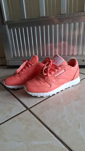 Tênis Reebok - T: 35