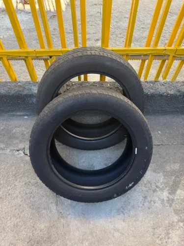 Par de pneus 215/55-18