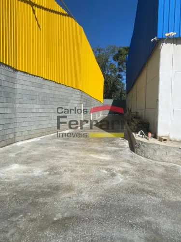 ALUGA-SE GALPÃO INDUSTRIAL EM TERRA PRETA MAIRIPORÃ.