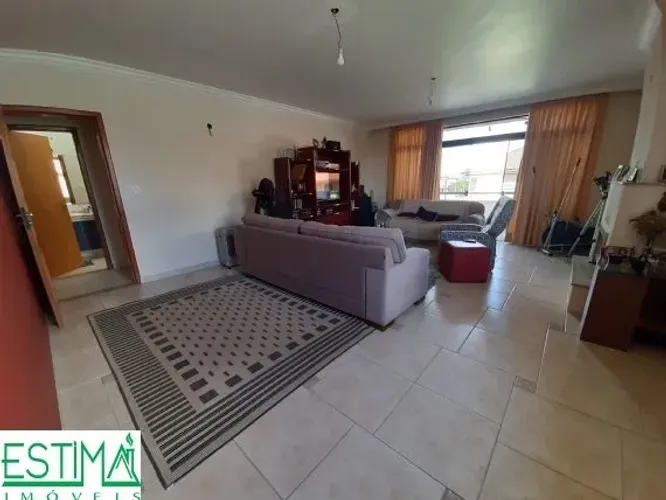 Sobrado residencial com ponto comercial Bosque dos Ipês