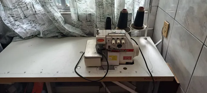 Máquina overlock