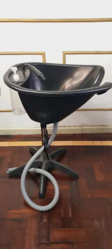 Lavatório de Cabelo Portátil com tripé e bacia reclinável