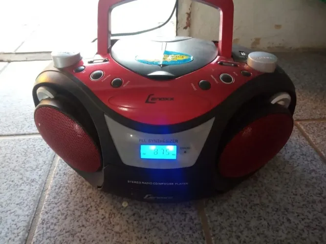 Rádio lenoxx placa curto Retirar de peças * 