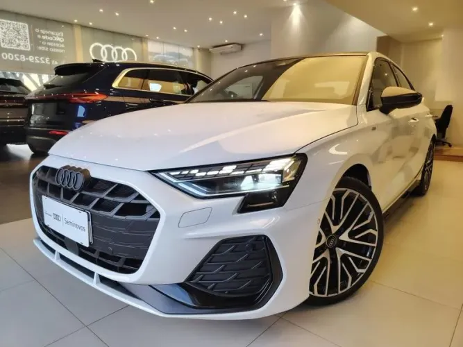 Audi A3 Sed.perf. Black 2.0 TFSI S-tronic 2025