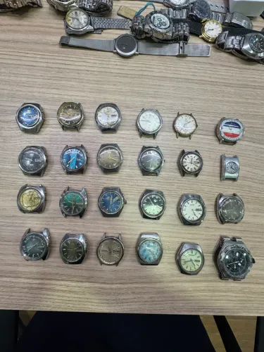 Caixas de relógio (Seiko, orient, citizen e BVLGARi)