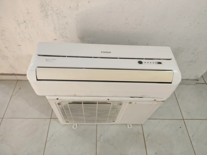 Ar condicionado Consul 12.000 BTUS gás recolhido manutenção feita