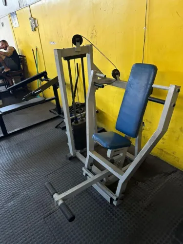 Supino Reto Articulado e Supino vertical Tijolinho