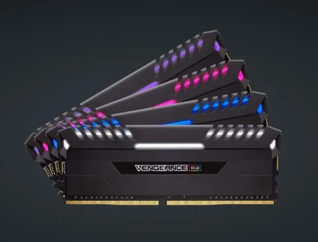 Memorias VENGEANCE 16gb 2X8gb DDR4-3600MHz Com RGB