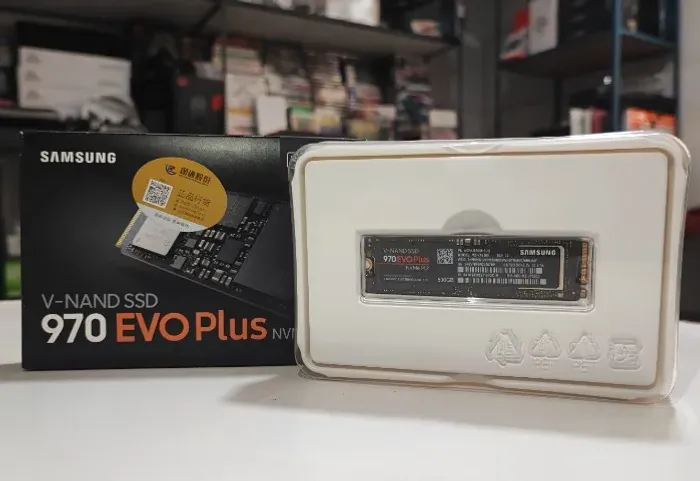M2 Nvme Samsung 970 EVO PLUS 500GB na caixa em perfeito estado, parcelo no cartão!
