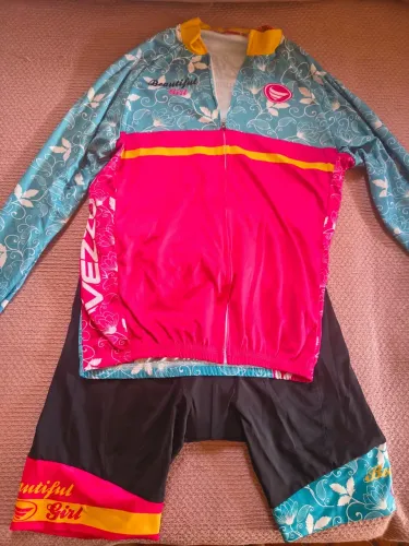 Conjunto de Ciclismo Vezzo