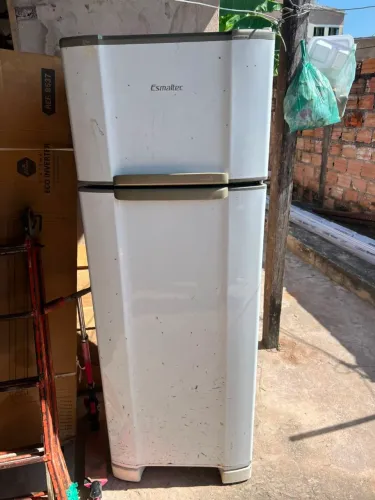 Vendo geladeira 