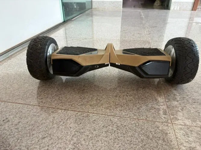 Skate Elétrico Hoverboard Off-road 8.5 Polegadas Dourado- Led Frontal, Bluetooth