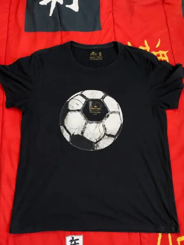 Camiseta Osklen Bola de Futebol - Tamanho G