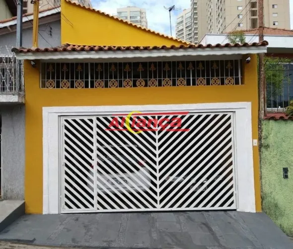Casa à venda 112m² na Vila Augusta, 2 Dormitótios, 2 vagas e edícola