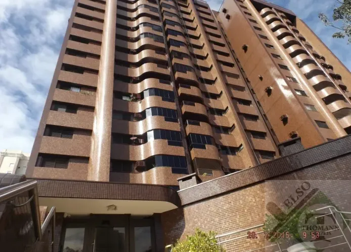 Apartamento com 240m - semi mobiliado- Centro - Cascavel - PR