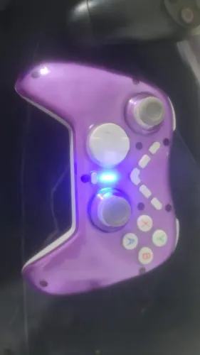 Controle toplissimo, funciona em todos os games e pc preço bom!